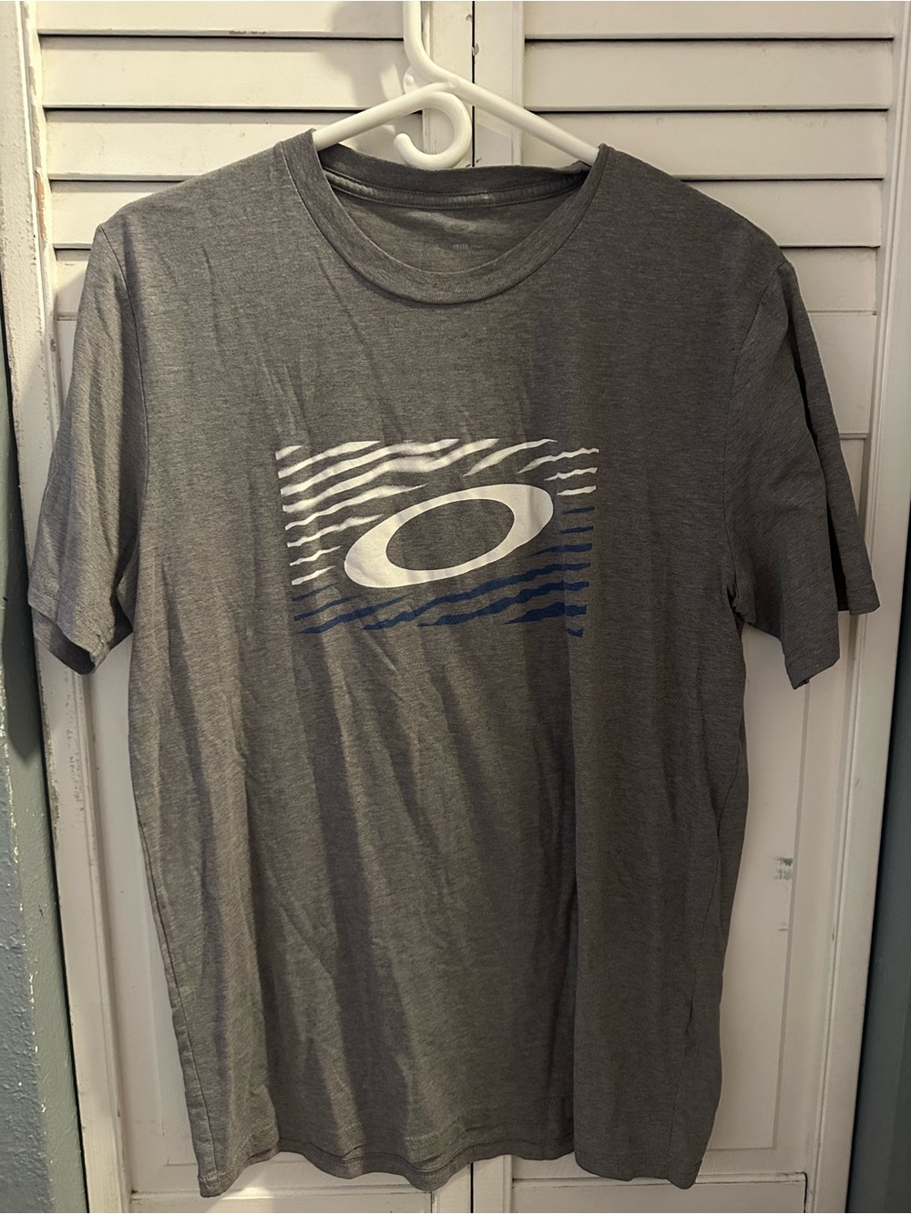 Oakley Gray Short Sleeve Graphic Tee with White & Navy Logo